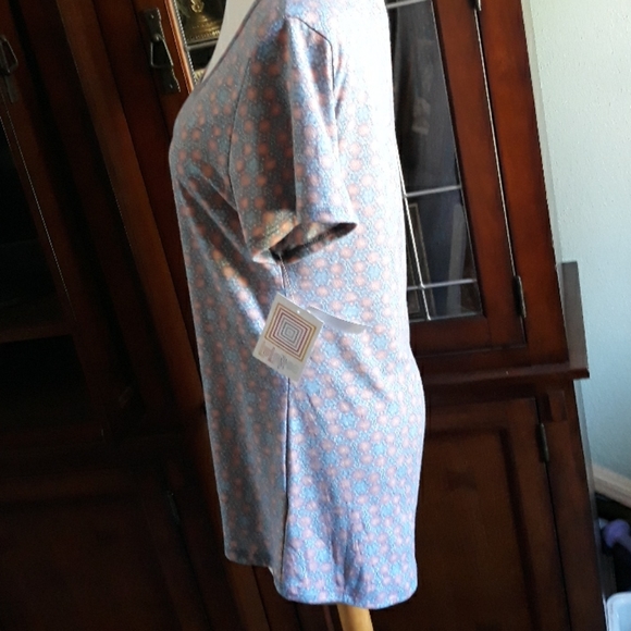 NWT LuLaRoe Clssic T Medium - Picture 5 of 7